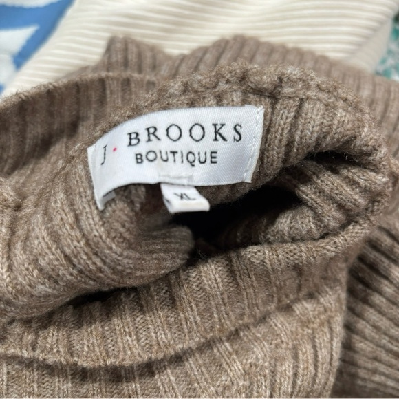 J.Brooks Boutique Women’s Knit Dress - Picture 7 of 9